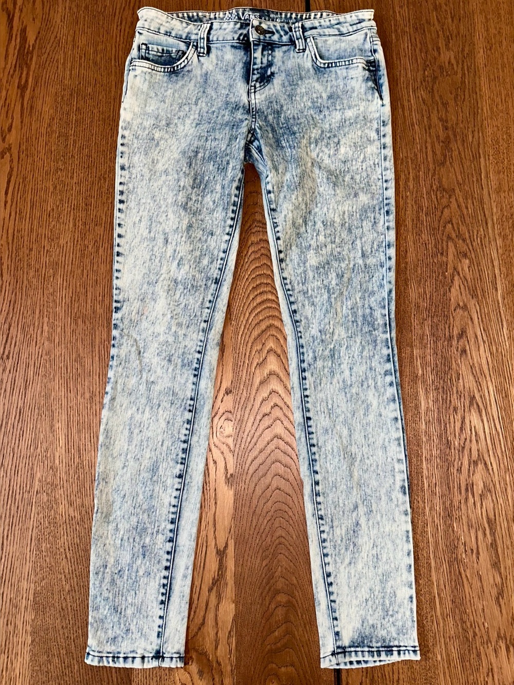 Vans Women's Light Acid-Wash Skinny Jeans - Blue/White size 7